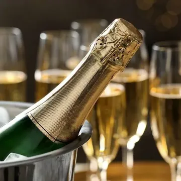 Nouvel an 2027 : Bouteille de champagne